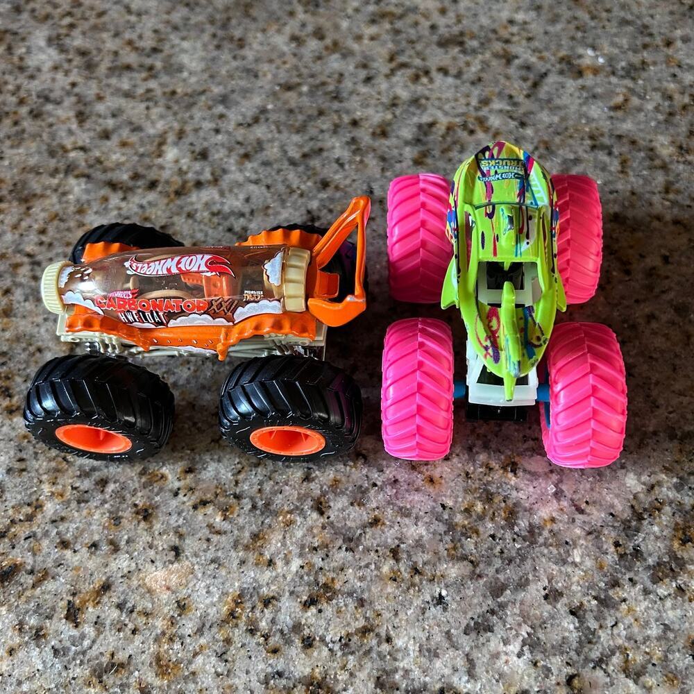 Hot Wheels Monster Trucks Set of 4 - Picture 3 of 5